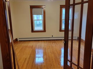 17 Walnut St, Rochester, NH 03867