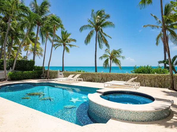 11 Sunset Key Dr, Key West, FL 33040