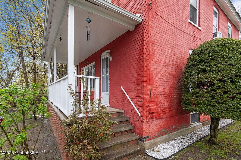 2nd image of 9 Donnelly Avenue