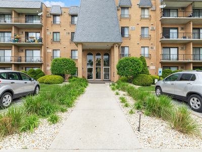 931 W Arquilla Dr APT 311, Glenwood, IL, 60425