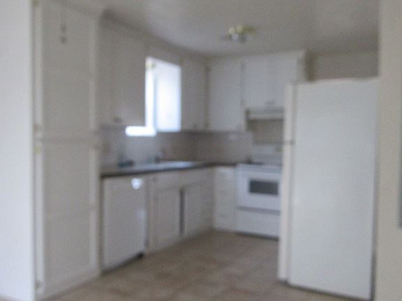 4th image of 1616 NW Dearborn Ave