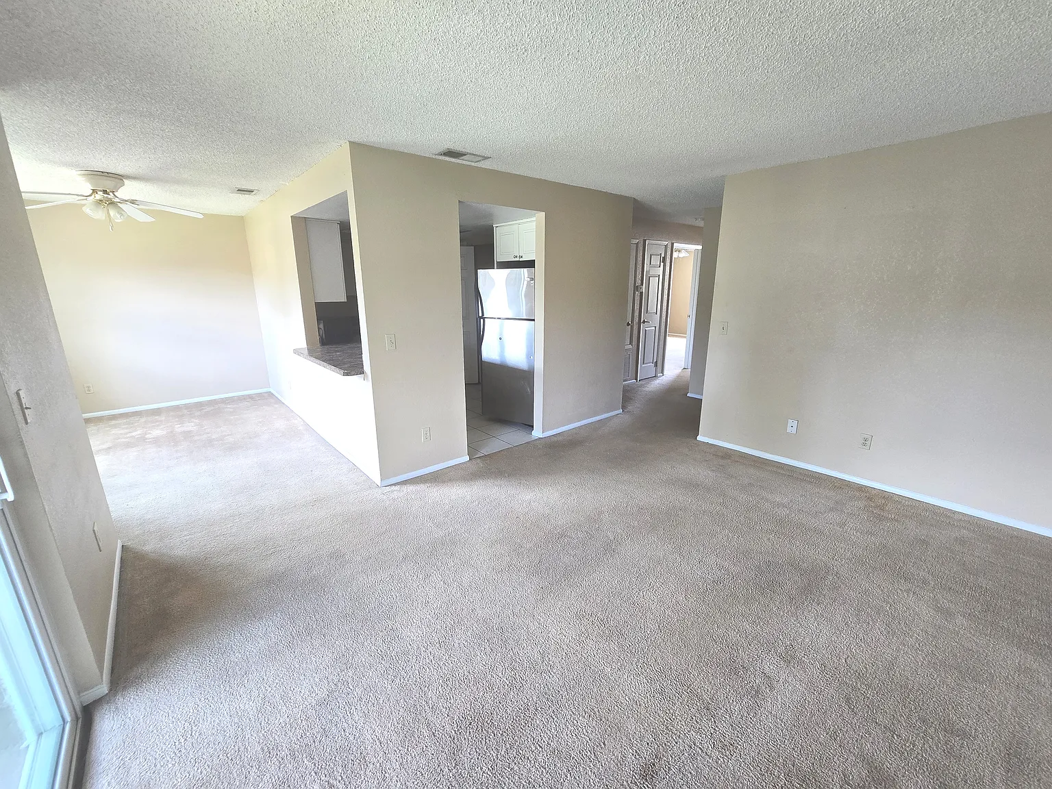 2 bed, 905 sqft, $1,395 — Photo 3