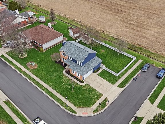 2nd image of 112 Irongate Dr
