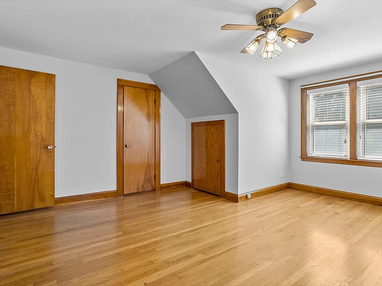 17 Benson Ave #2 — Photo 8