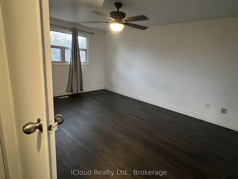 30 Salisbury Cir — Photo 12