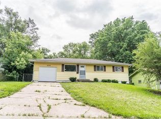 6209 E 150th St, Grandview, MO 64030