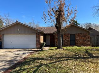 3411 Coastal Dr, College Station, TX 77845