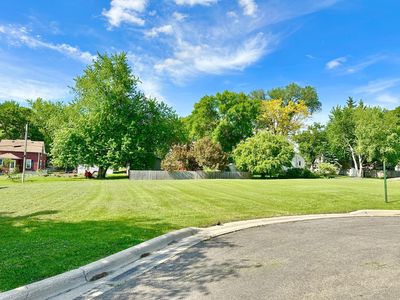 613 & 615 Giles Pl, Albert Lea, MN, 56007