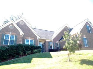 3445 Hickory Lake Dr, Gainesville, GA 30506