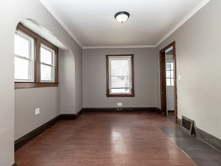 2045 Mansfield Rd — Photo 8