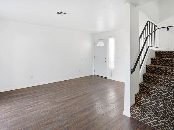 4th image of 1225 N Broadway N Unit 21