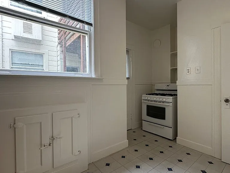 1230 Hyde St #744R — Photo 9