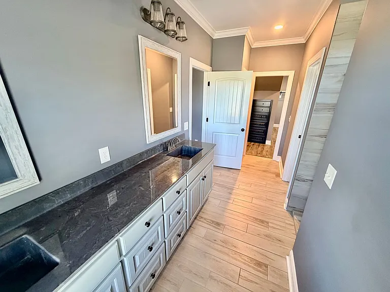 8487 Bend Of The River Rd — Photo 27