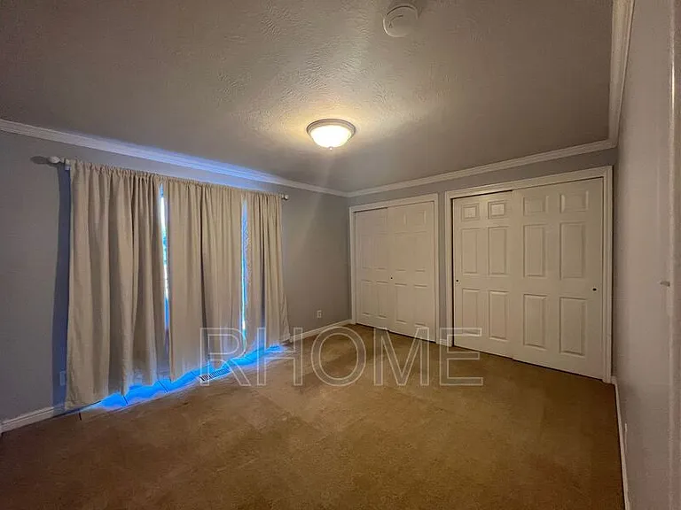 1420 Lancelot Dr — Photo 9