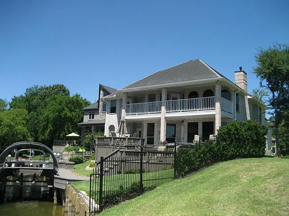 44 Logansport Ct, Montgomery, TX 77356