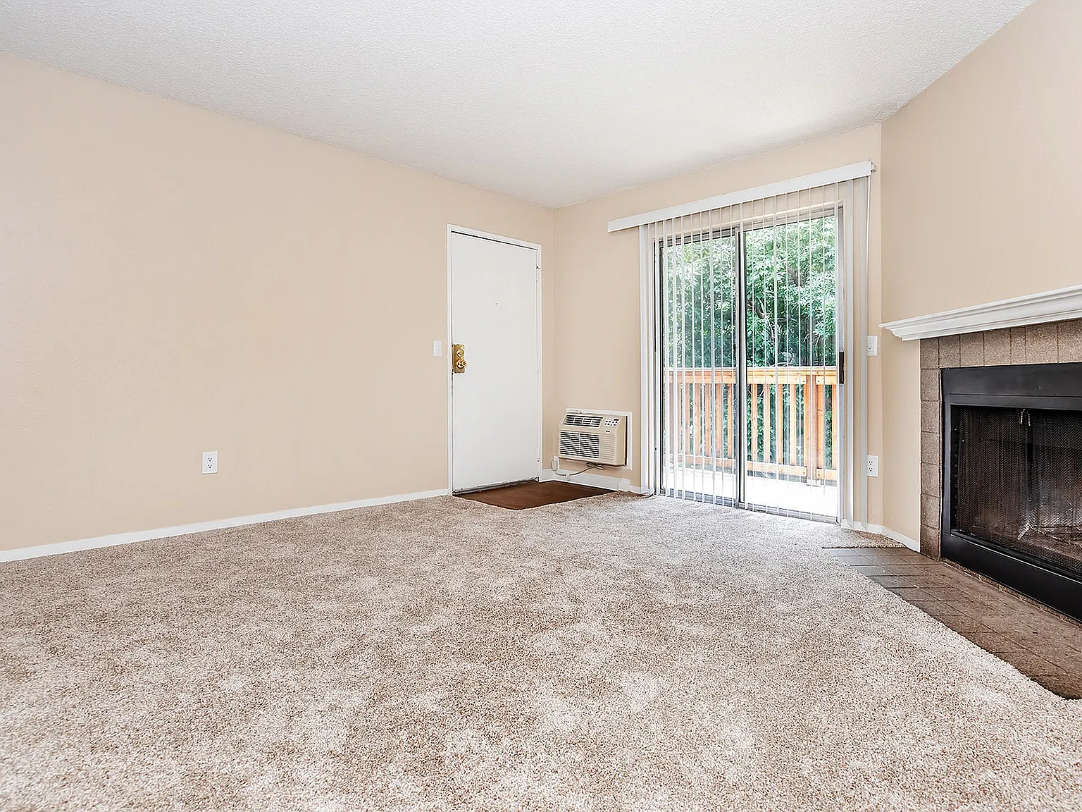Knollwood — Photo 2