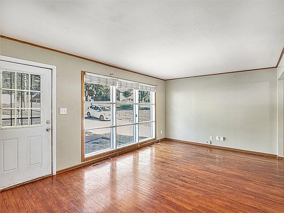 4th image of 3312 N 61st St