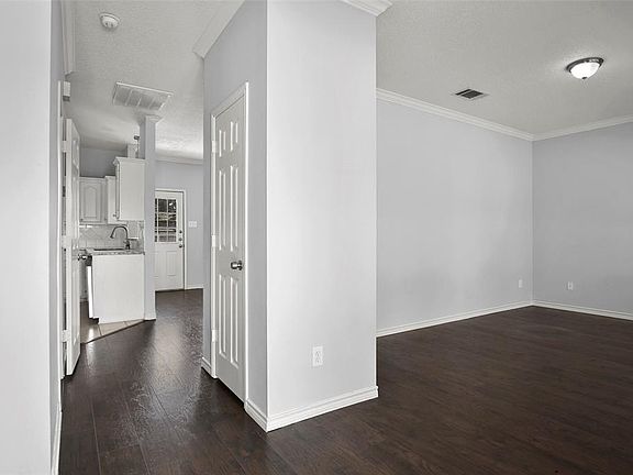 4th image of 5604 Fruitwood Dr