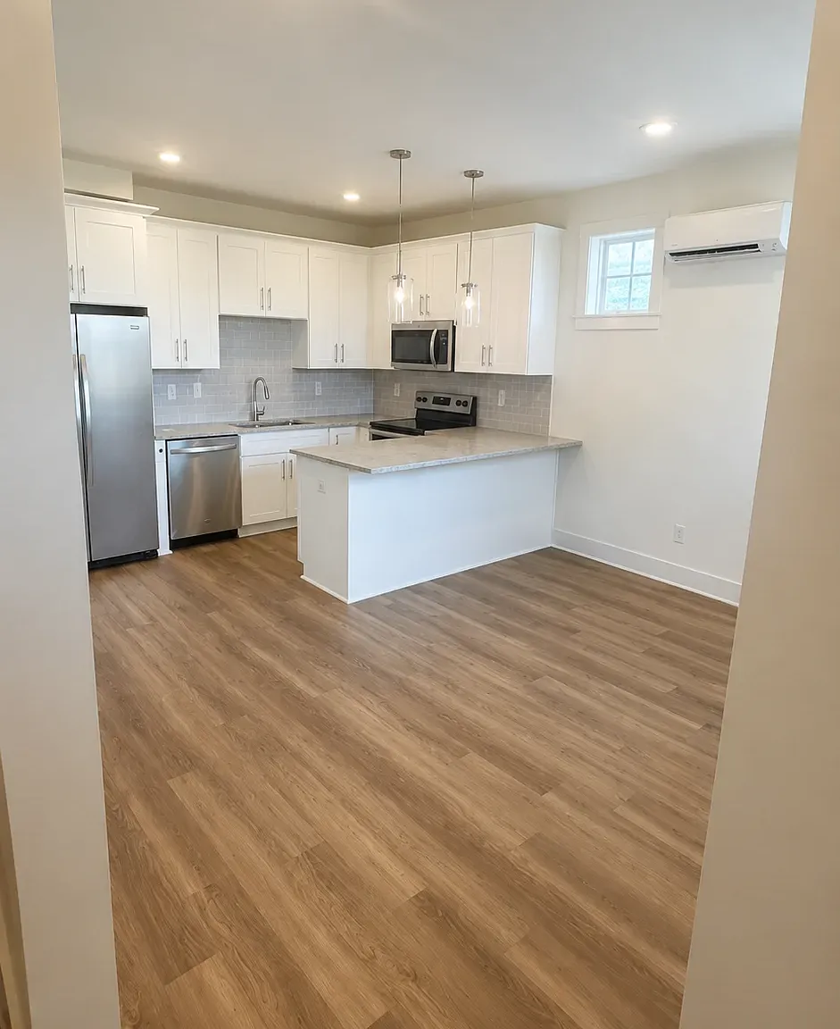 1 bed, 1.5 bath, 954 sqft, $1,895 — Photo 2