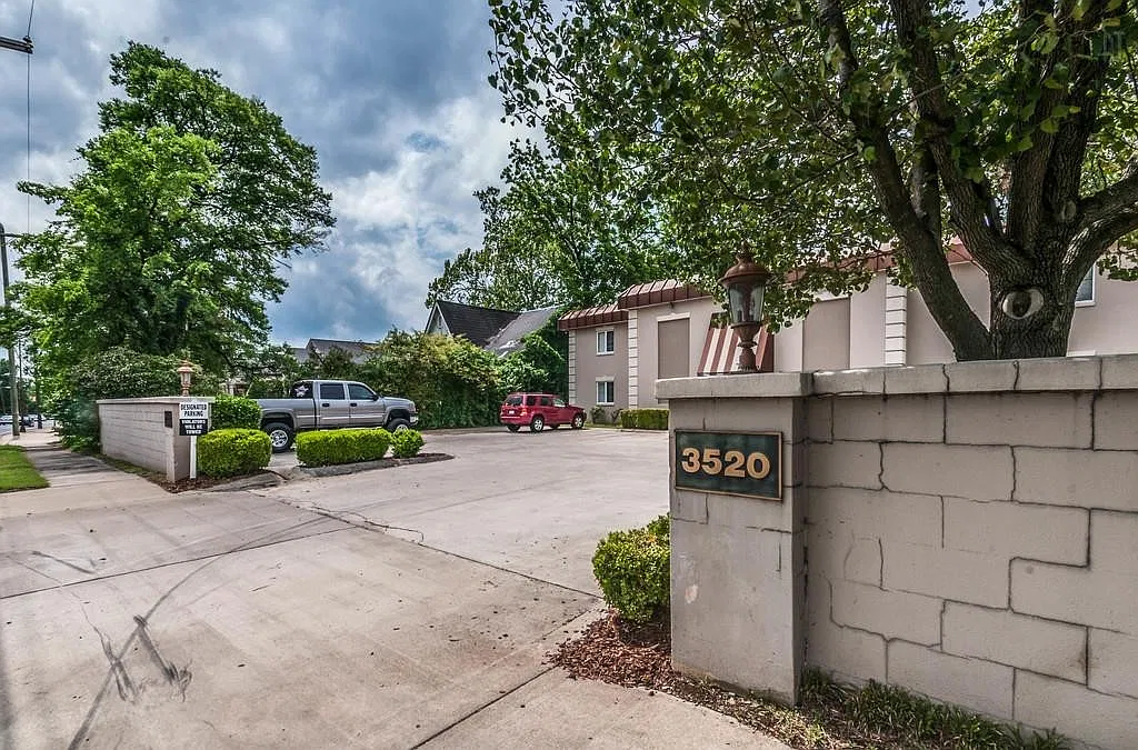 3 bed, 1082 sqft, $2,000 — Photo 3