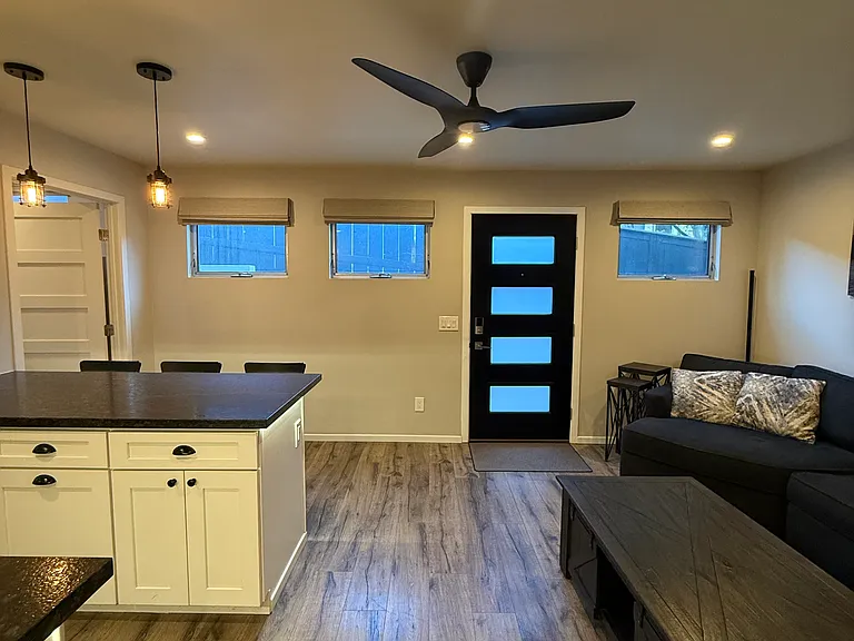 1623 Neptune Ave — Photo 18