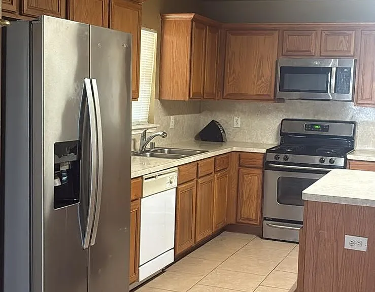 8910 Tarpon Springs Ln — Photo 4