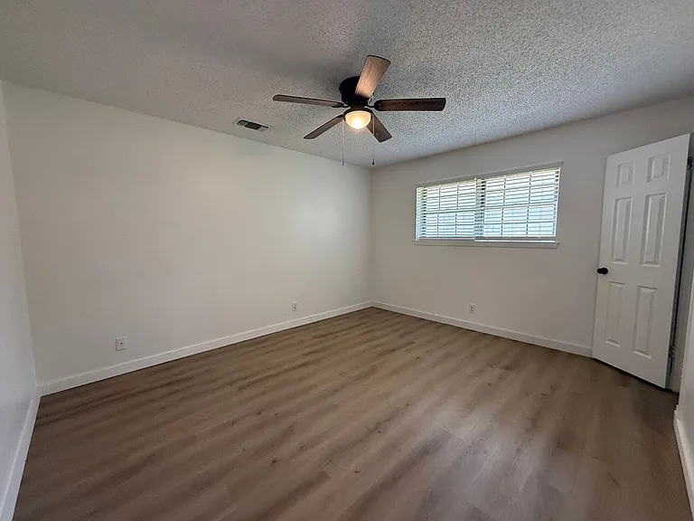3106 Sierra Dr — Photo 15