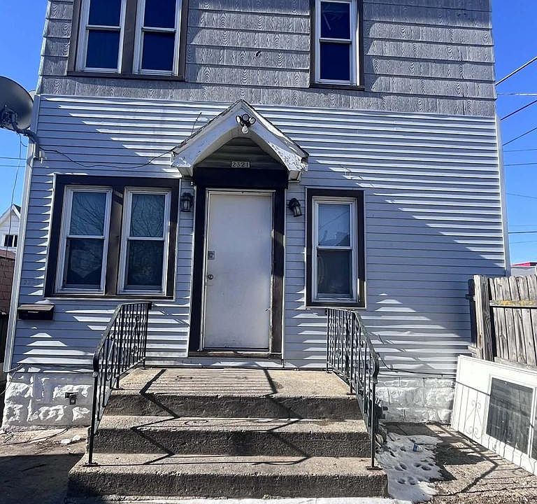 1st image of 2321 S 12th STREET