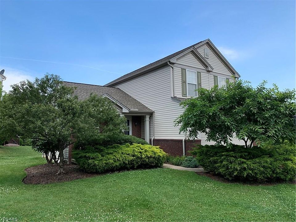 1st image of 573 Canterbury Ln