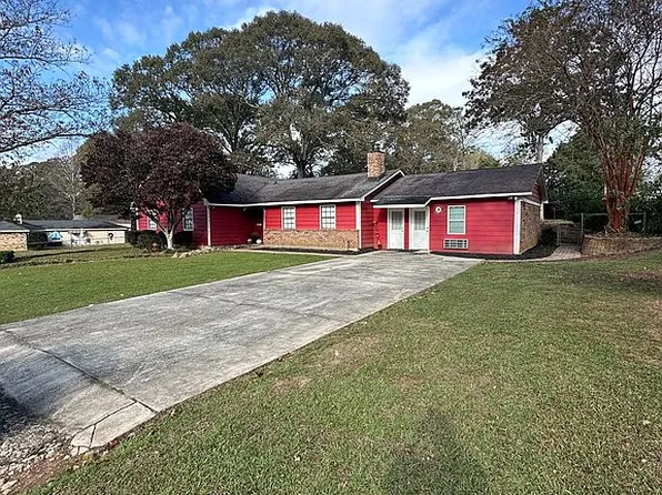 9728 Scenic Ct, Semmes, AL 36575