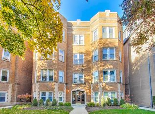 7346 Lake St APT 2W, River Forest, IL 60305