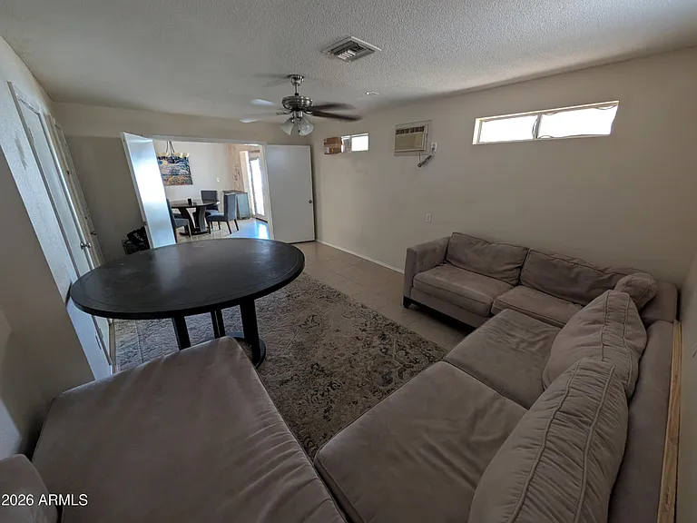 1039 E Larkspur Ln — Photo 18
