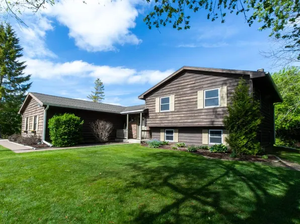 3425 N 8th STREET, Sheboygan, WI 53083