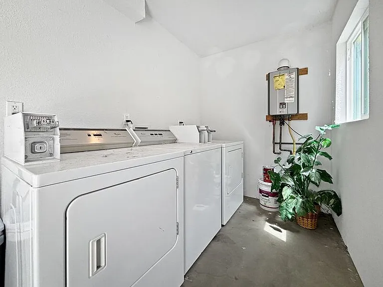 4214 Cleveland Ave — Photo 14