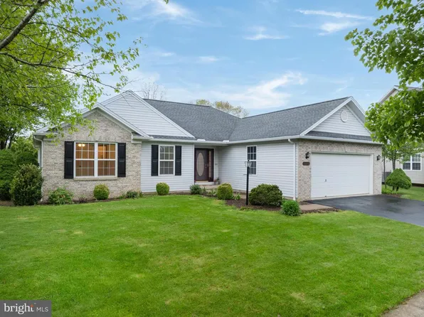 1855 Autumnwood Dr, State College, PA 16801