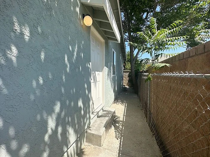 22814 14th St #B — Photo 8