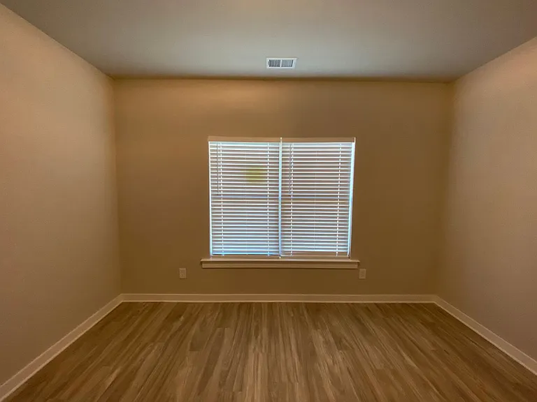 540 Ridgeview Cir — Photo 5