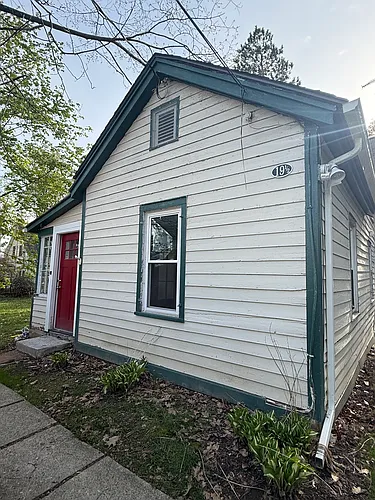 19 1/2 Van Dorn St Photo 1