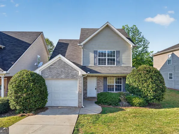 525 Carlton Pointe Dr, Palmetto, GA 30268