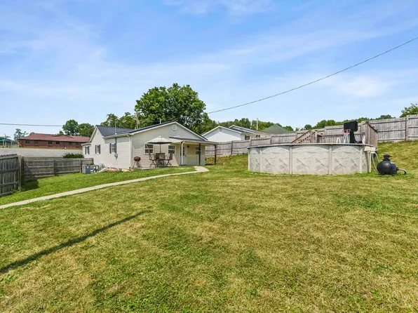 1712 Delaware St, Ashland, KY 41101