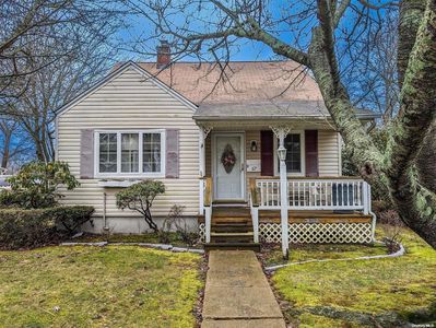 67 Brook Street, Islip, NY, 11751