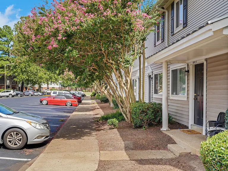 The Lawton Townhomes — Photo 17
