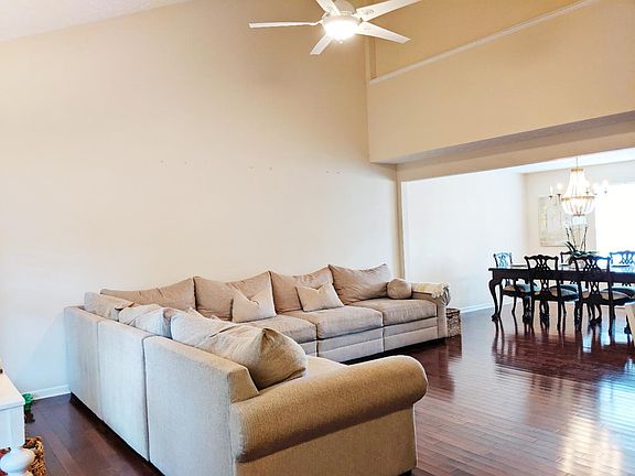 3rd image of 4521 Greensbury Dr