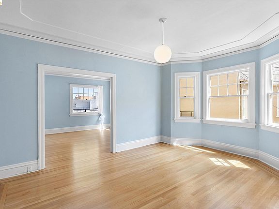 5th image of 647 Beacon St