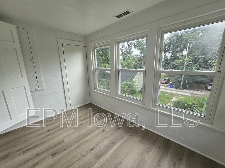 1527 4th Ave SE — Photo 35