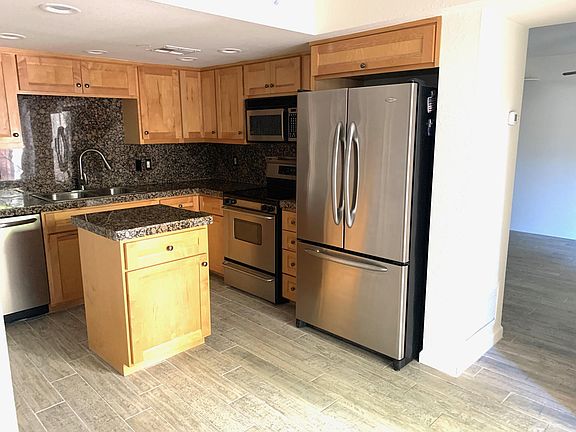 Kitchen (view to living room)