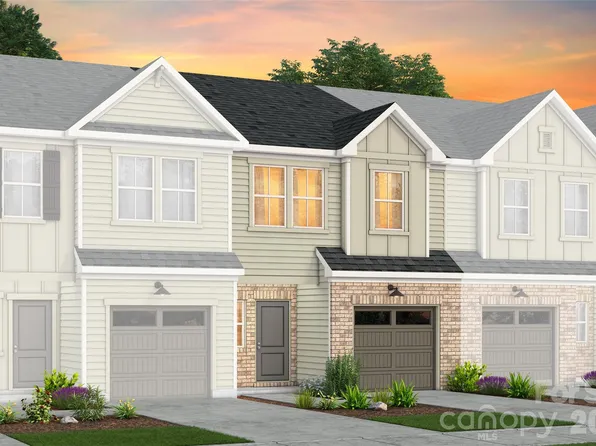 11934 Oak St, Charlotte, NC 28269