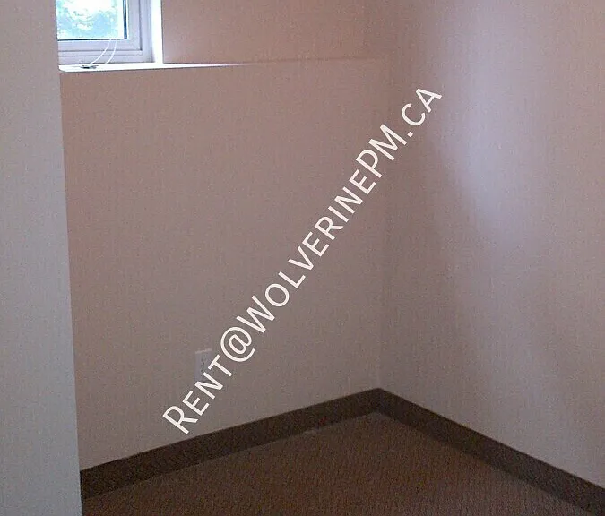 14 Columbia St W #B-2 — Photo 3