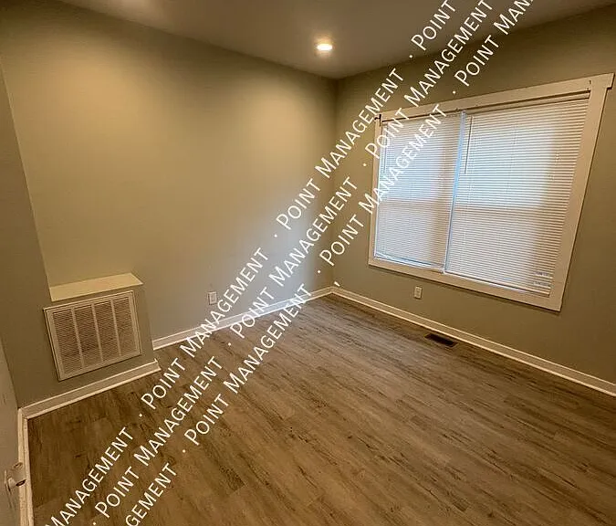 445 Riverland Rd SE #5 — Photo 3