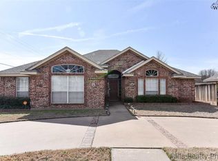 1501 Bentwood Dr, Iowa Park, TX 76367